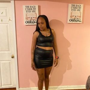 My online boutique woman clothing and accessories on Instagram